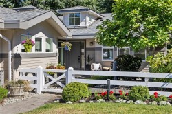 #8-500 Corfield St Parksville, BC V9P 0A8