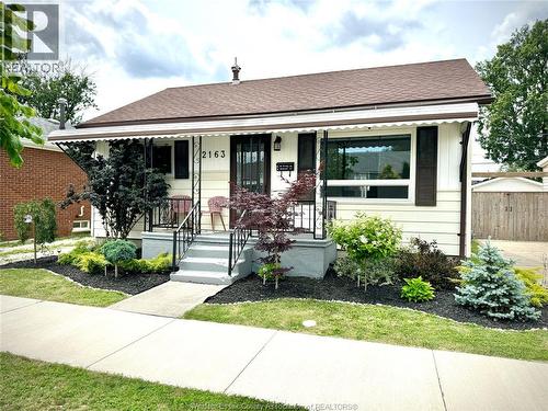 2163 WELLESLEY AVENUE  Windsor, ON N8W 2E8