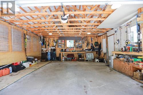 2370 Base Line Rd, Prince Township, ON - Indoor Photo Showing Garage