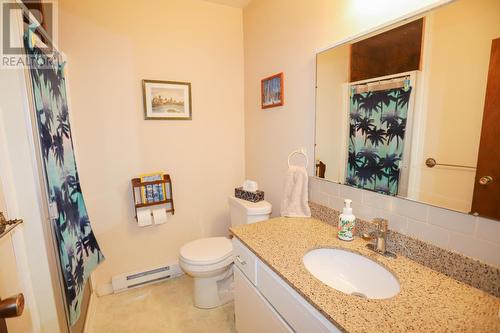 2370 Base Line Rd, Prince Township, ON - Indoor Photo Showing Bathroom