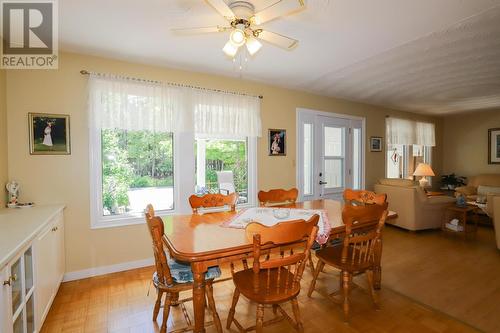 2370 Base Line Rd, Prince Township, ON - Indoor Photo Showing Dining Room
