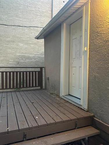 669 Flora Ave, Winnipeg, MB 