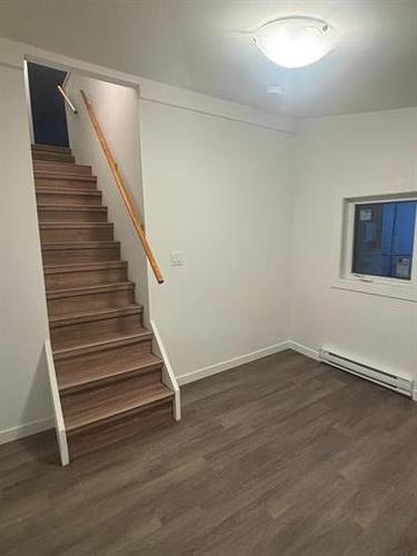 669 Flora Ave, Winnipeg, MB 