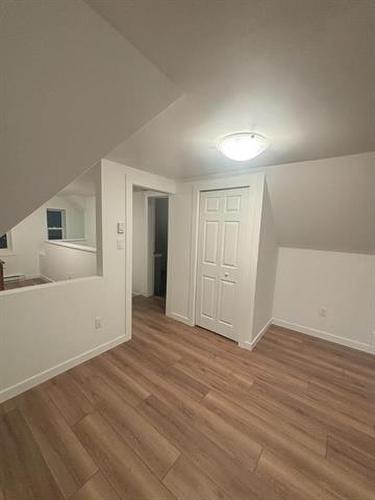 669 Flora Ave, Winnipeg, MB 