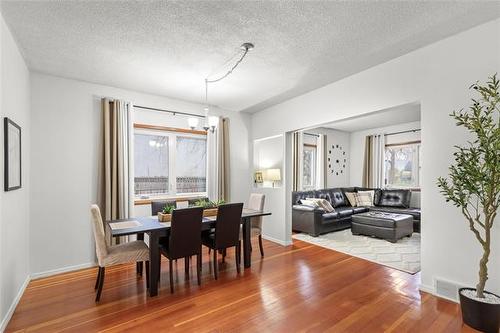 208 Kildare Ave, Winnipeg, MB 
