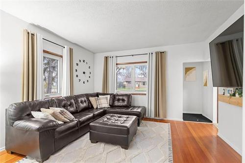 208 Kildare Ave, Winnipeg, MB 