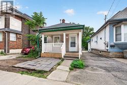 713 ADELAIDE STREET N  London East (East F), ON N5Y 2L4