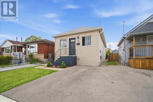 22 Delena Avenue N, Hamilton, ON - Outdoor