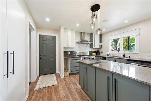84 Meadow Gate Dr, Winnipeg, MB 