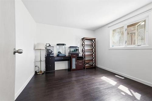 84 Meadow Gate Dr, Winnipeg, MB 
