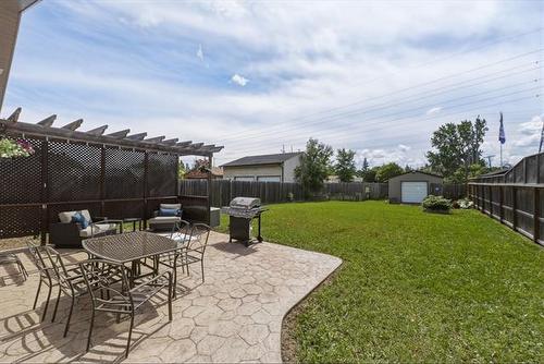 84 Meadow Gate Dr, Winnipeg, MB 