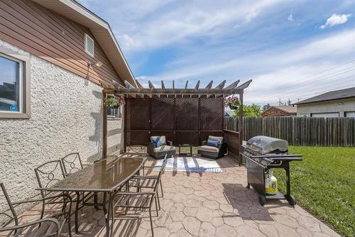 84 Meadow Gate Dr, Winnipeg, MB 