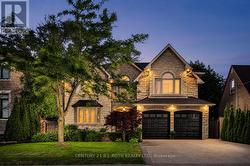 20 CRESTON ROAD  Toronto, ON M6A 1J1