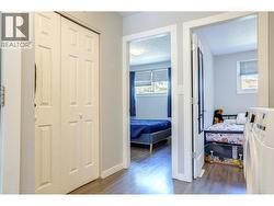 Entry/laundry towards two bedroom located at the back of the main floor - 