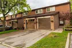 30 - 350 CAMELOT COURT Oshawa, ON L1G 6P7