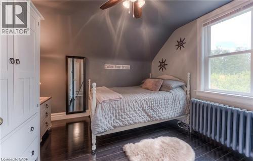 465 Nyberg Street, Kitchener, ON - Indoor Photo Showing Bedroom
