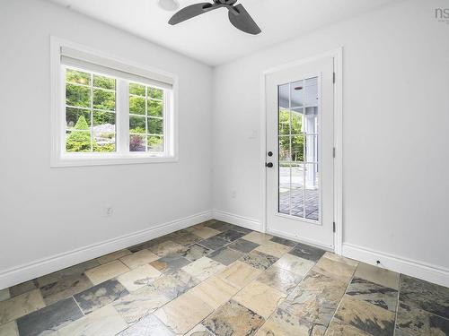 5 Confederation Avenue, Fall River, NS 
