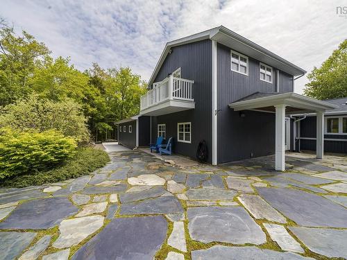 5 Confederation Avenue, Fall River, NS 
