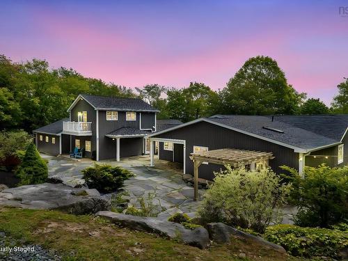 5 Confederation Avenue, Fall River, NS 