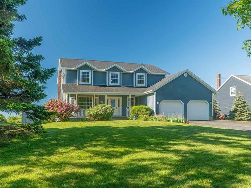 22 HUMPHREY Drive  Stratford, PE C1B 1K2
