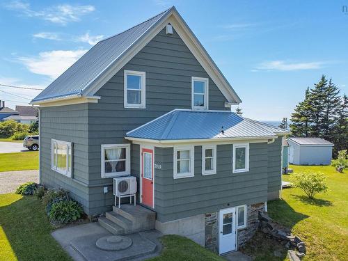 7919 Highway 1, Meteghan, NS 