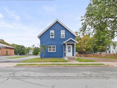 32 Pleasant Street, Truro, NS 