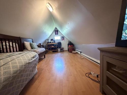 98 Victoria Street W, Amherst, NS 