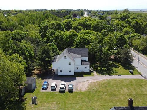 98 Victoria Street W, Amherst, NS 