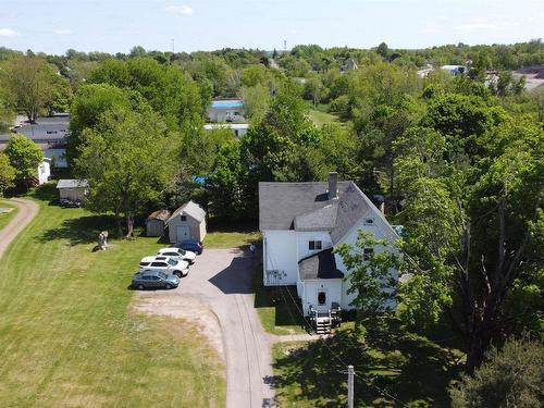 98 Victoria Street W, Amherst, NS 