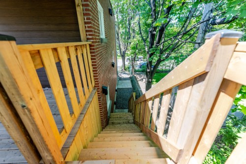 Staircase - 6982 Av. De Chester, Montréal (Côte-Des-Neiges/Notre-Dame-De-Grâce), QC 