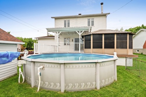 Pool - 111 Rue Longtin, Saint-Constant, QC 