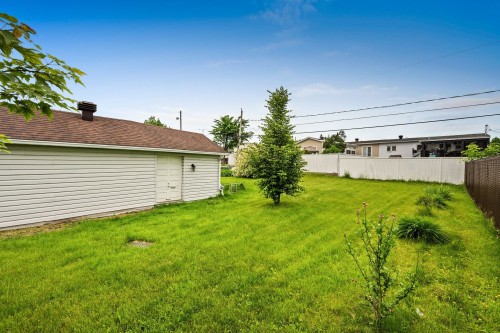 Courtyard - 111 Rue Longtin, Saint-Constant, QC 