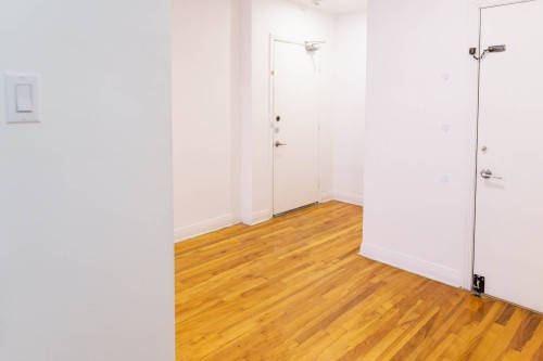 Bedroom - 8-3485 Av. Ellendale, Montréal (Côte-Des-Neiges/Notre-Dame-De-Grâce), QC 