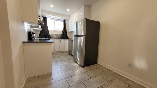 Kitchen - 2-3485 Av. Ellendale, Montréal (Côte-Des-Neiges/Notre-Dame-De-Grâce), QC 