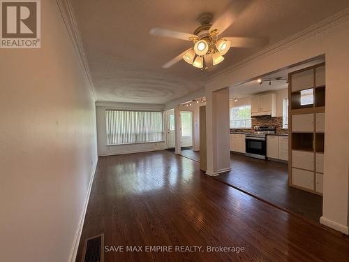 1560 Sandgate Crescent, Mississauga, ON 