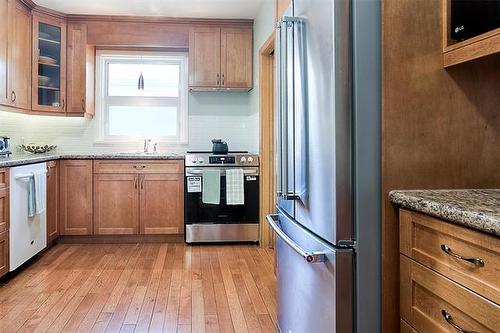 699 Elm St, Winnipeg, MB 