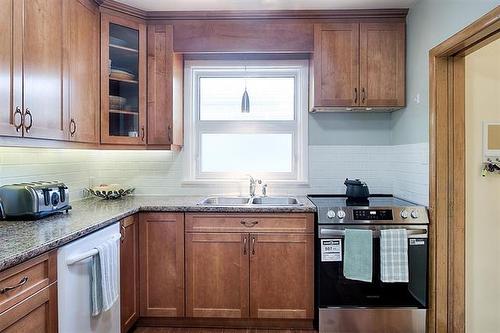 699 Elm St, Winnipeg, MB 