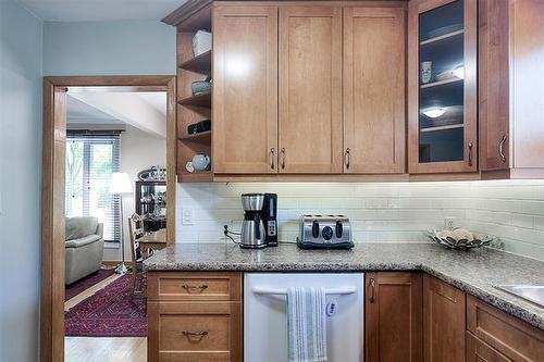 699 Elm St, Winnipeg, MB 