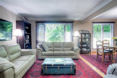 699 Elm St, Winnipeg, MB 