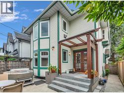 1823 CREELMAN AVENUE  Vancouver, BC V6J 1B7