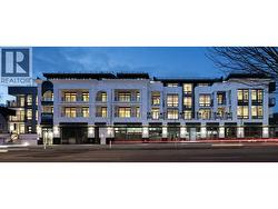 3686 W 10TH AVENUE  Vancouver, BC V6R 2G3