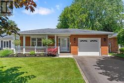 16 BOLGER DRIVE  St. Catharines (Lakeport), ON L2N 7L4