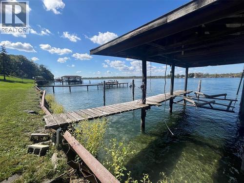 563 Riverside Drive, St Clair, ON 