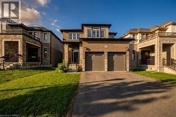 185 SAVANNAH RIDGE Drive  Paris, ON N3L 0L5