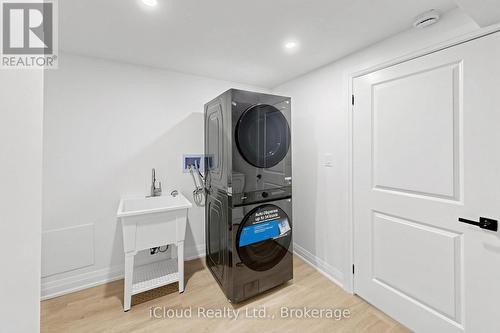 2151 Falmouth Terrace, Burlington, ON 