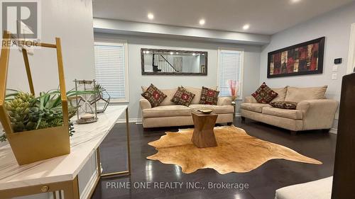 7124 Village Walk, Mississauga, ON 