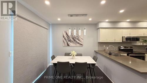 7124 Village Walk, Mississauga, ON 