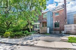 241 GARDEN AVENUE  Toronto, ON M6R 1J2