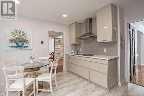 280 Penn Drive, Burlington, ON - Indoor Photo Showing Dining Room