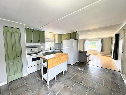 54 Jackson Crescent, Marathon, ON 